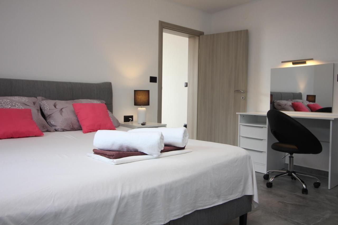 Apartments Toni Primošten Εξωτερικό φωτογραφία